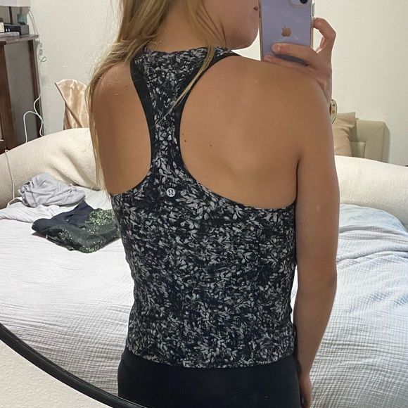 Lululemon racerback stretchy tank *race length* (not so long) - Picture 2 of 4